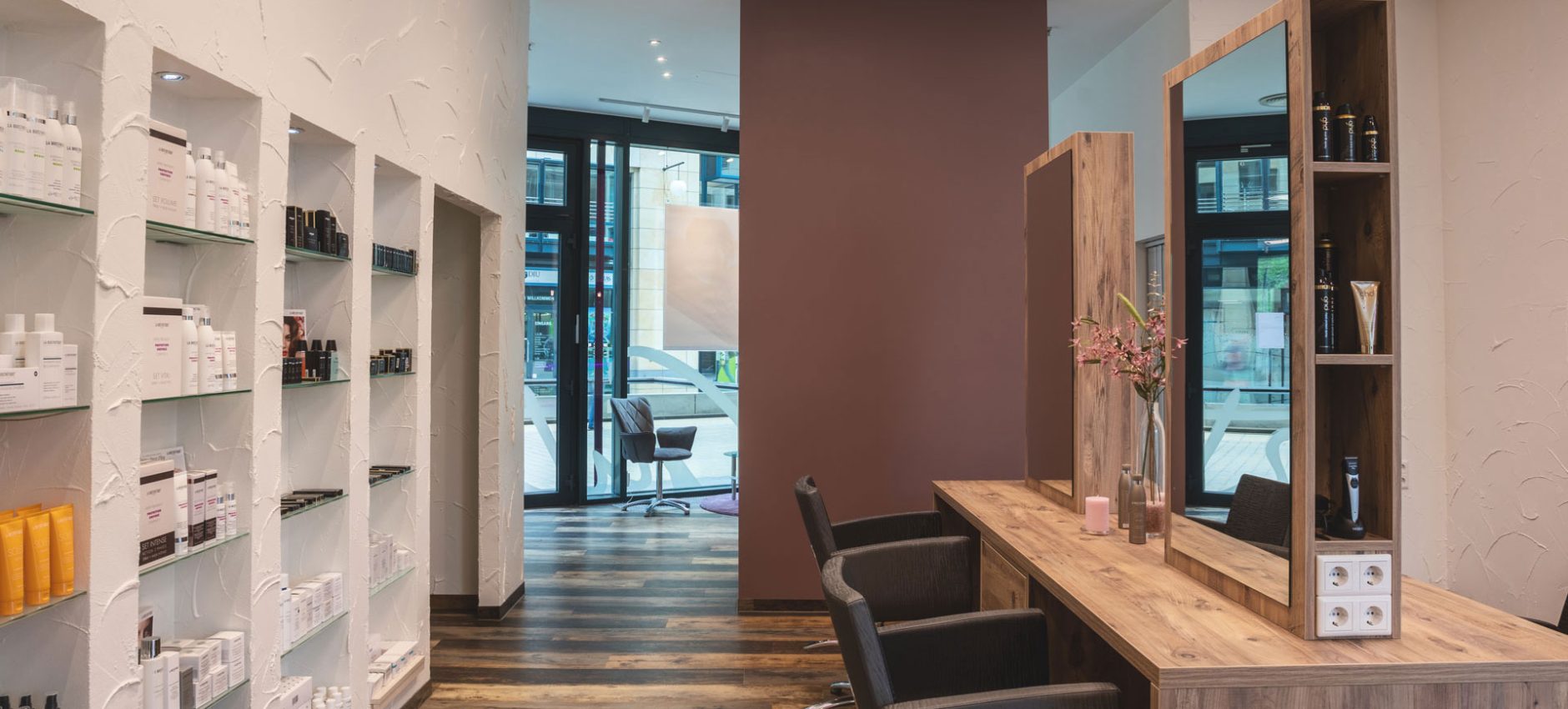 0009_GutsmanFriseure_Ladenbau.jpg