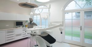 BOKA Praxisbau Behandlungsraum Kinder Sanierung Zahnarztpraxis Shakir